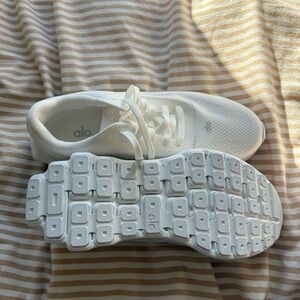 alo runner white sneakers